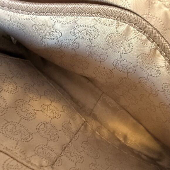 MICHAEL KORS Women Jet Set East West Crossbody Saffiano Tan Leather Purse Bag - Picture 11 of 16